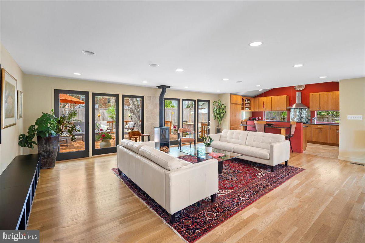 REGENCY ESTATES - Residential