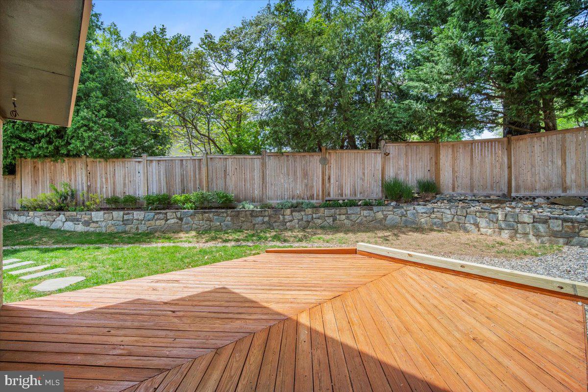 REGENCY ESTATES - Residential