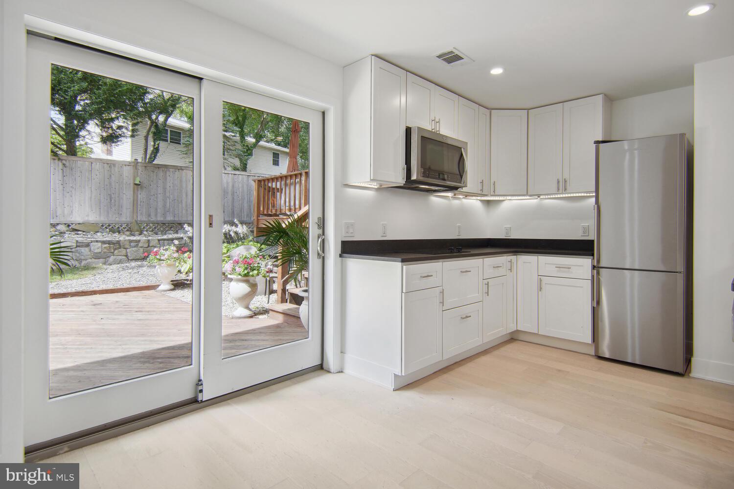 REGENCY ESTATES - Residential