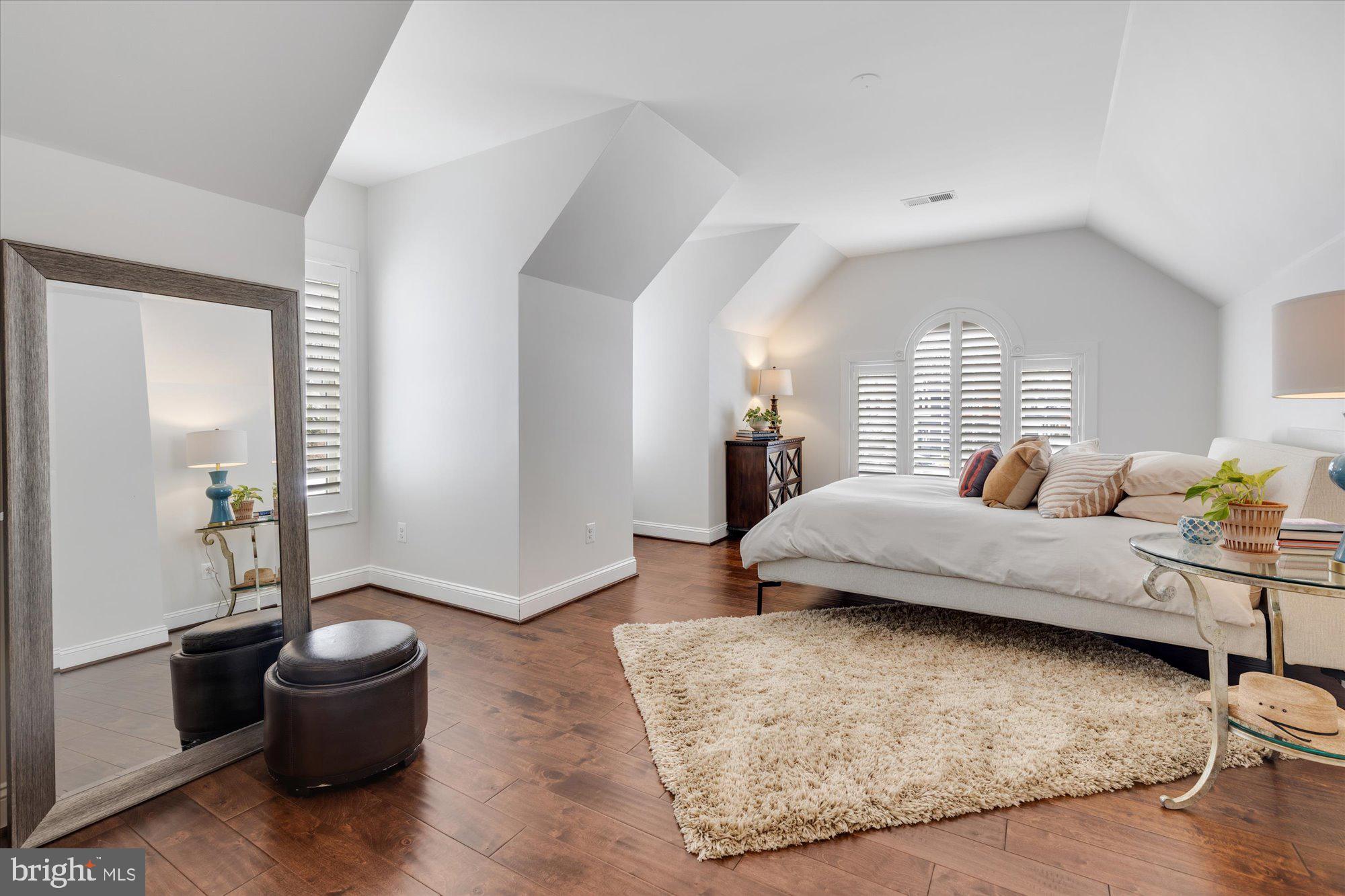 BRILYN PARK - Residential