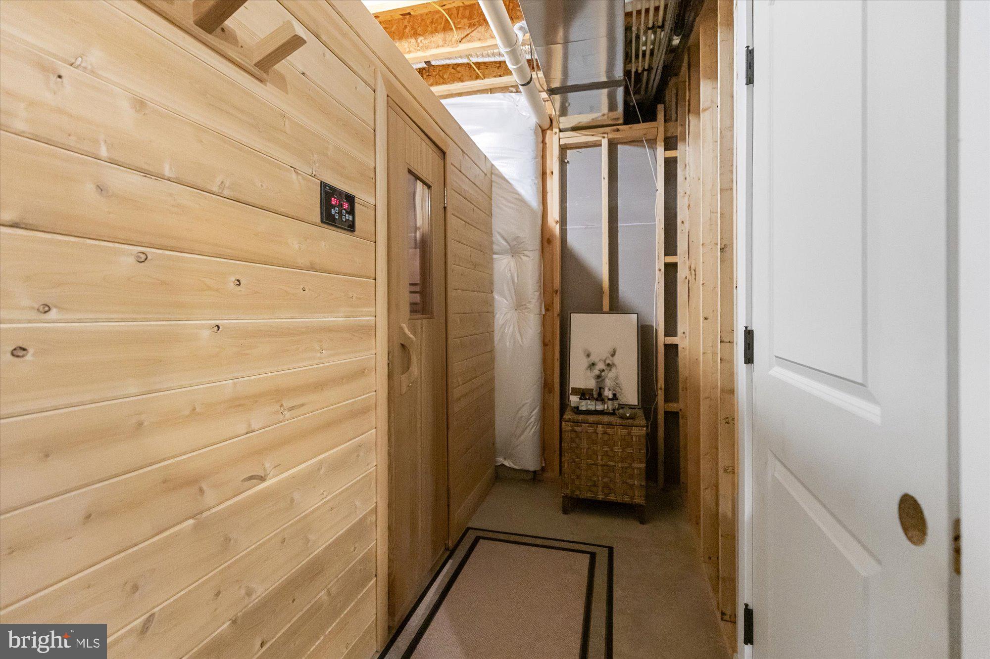 BRILYN PARK - Residential