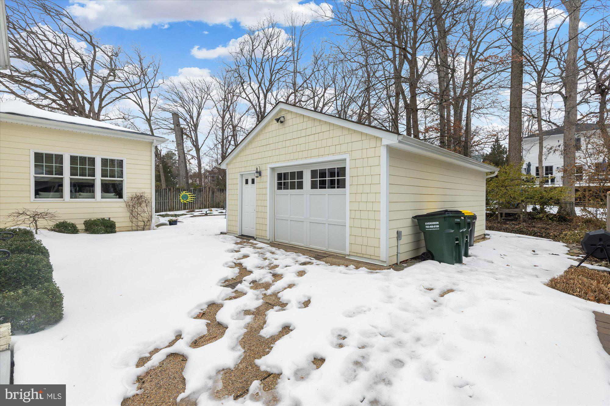 BRILYN PARK - Residential