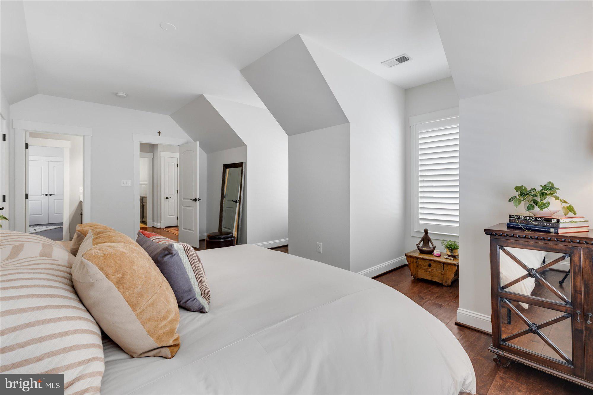 BRILYN PARK - Residential