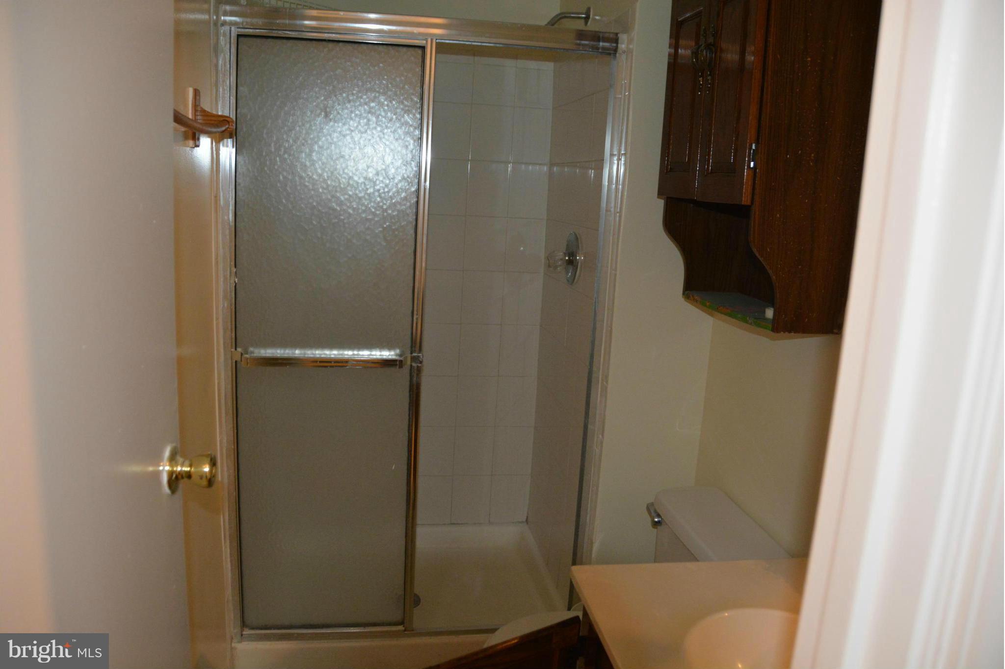 NEWPORT TOWNE PLAT ONE - Residential Lease