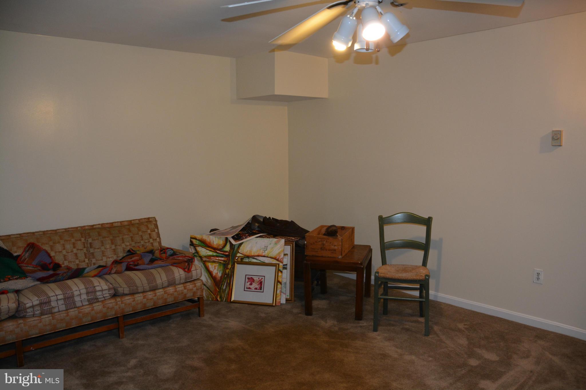 NEWPORT TOWNE PLAT ONE - Residential Lease