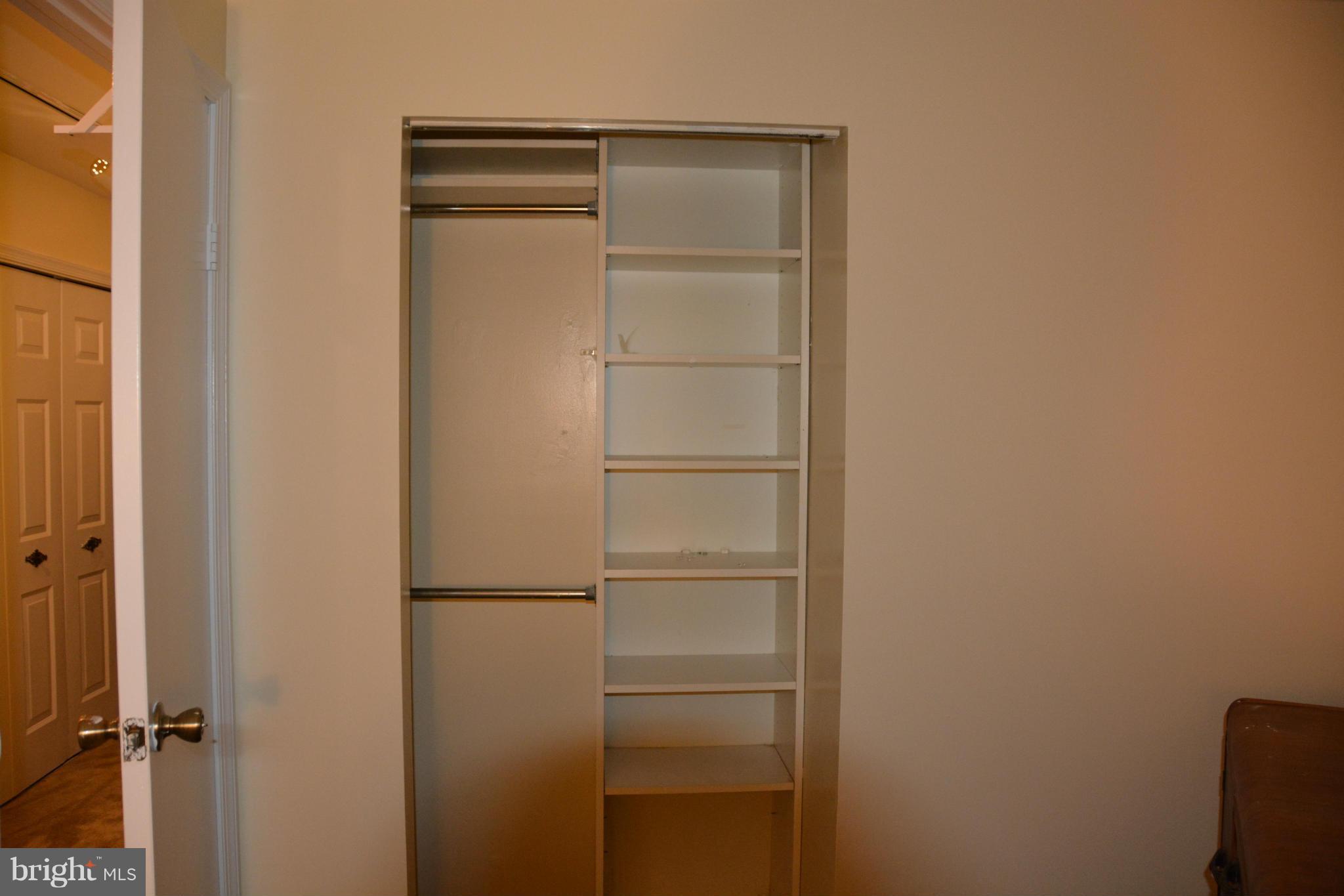 NEWPORT TOWNE PLAT ONE - Residential Lease