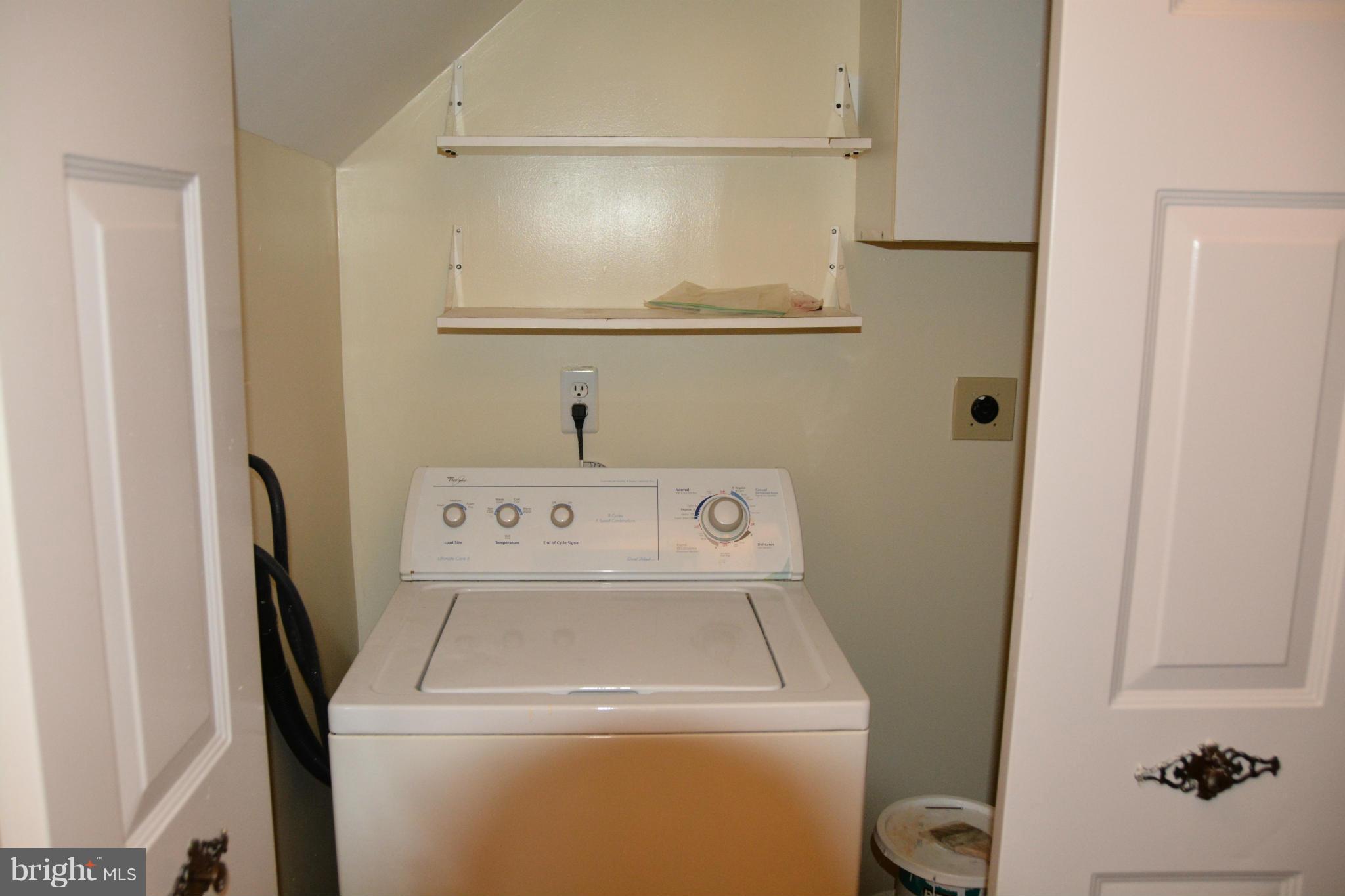 NEWPORT TOWNE PLAT ONE - Residential Lease