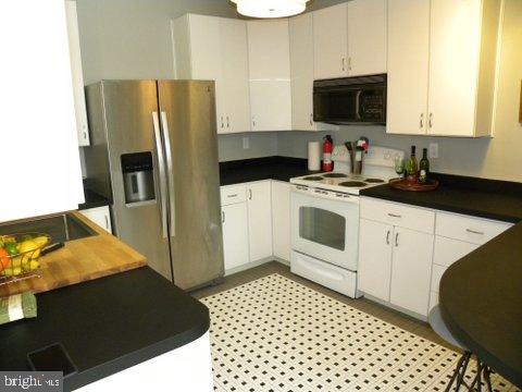 SMALLBROOK CONDOS - Residential