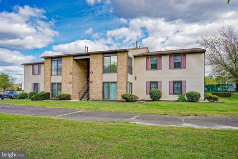 Photo of 14 Devon Place, SEWELL, NJ 08080 (MLS # NJGL2062078)