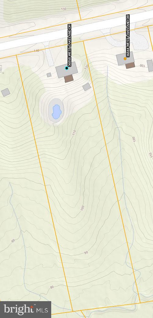 COUNTRY LAKES - Residential