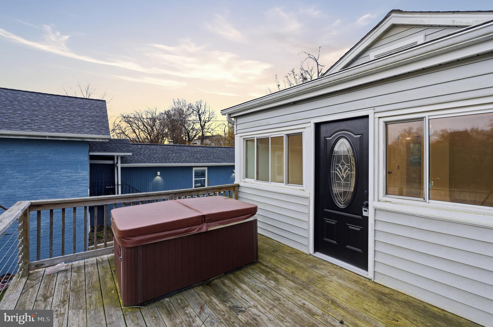 MARLEY PARK BEACH - Residential
