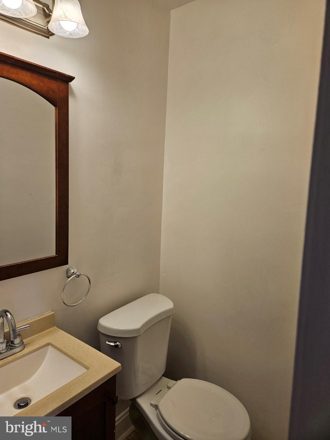 GRAY MANOR HOMES - Residential Lease