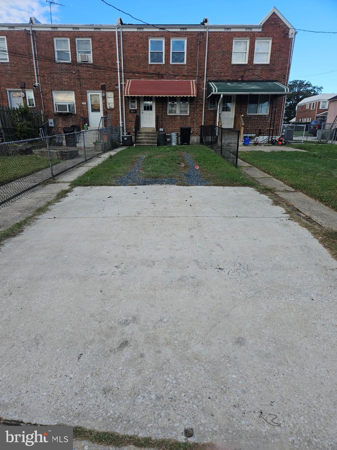 GRAY MANOR HOMES - Residential Lease