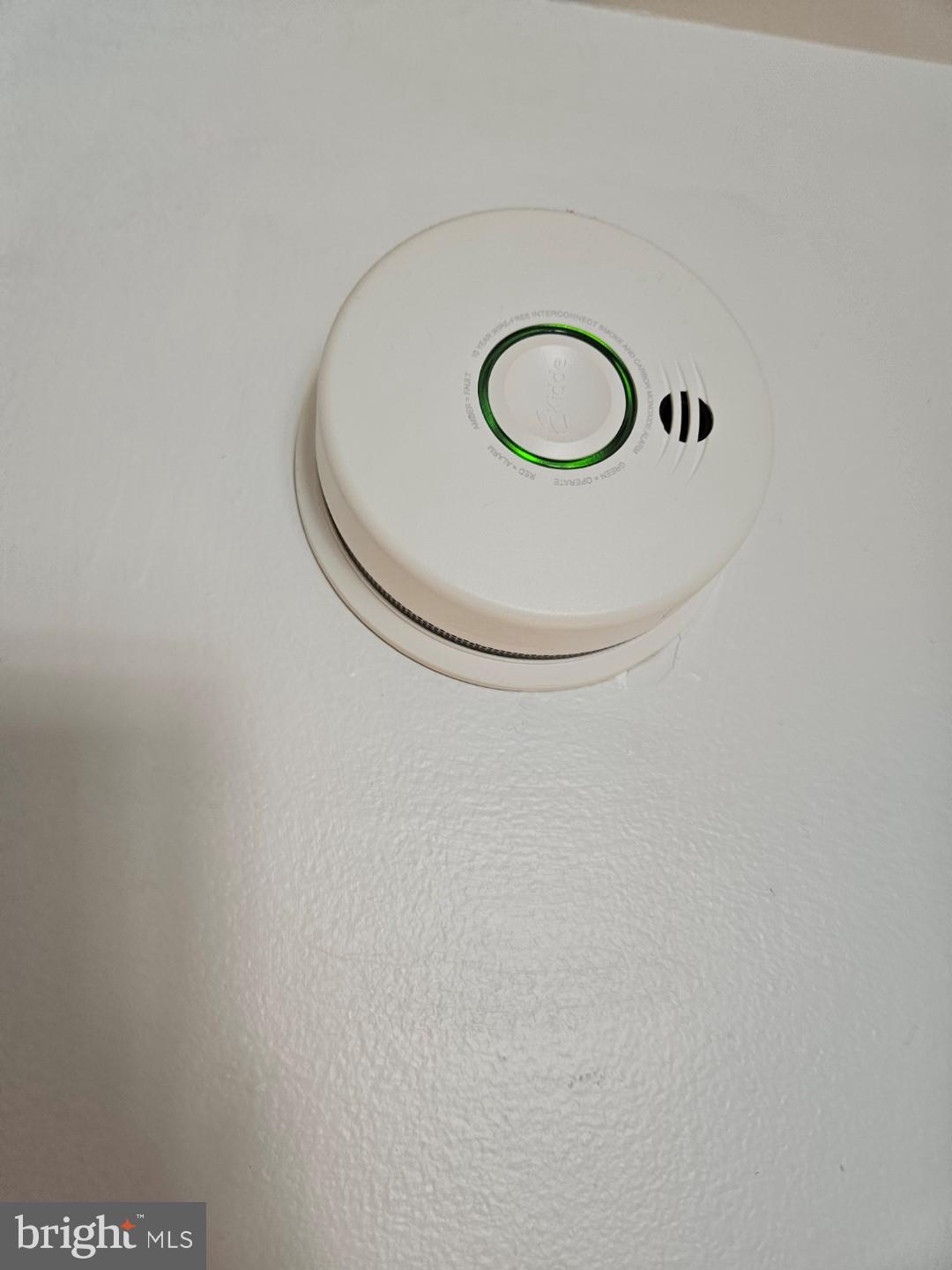 GRAY MANOR HOMES - Residential Lease