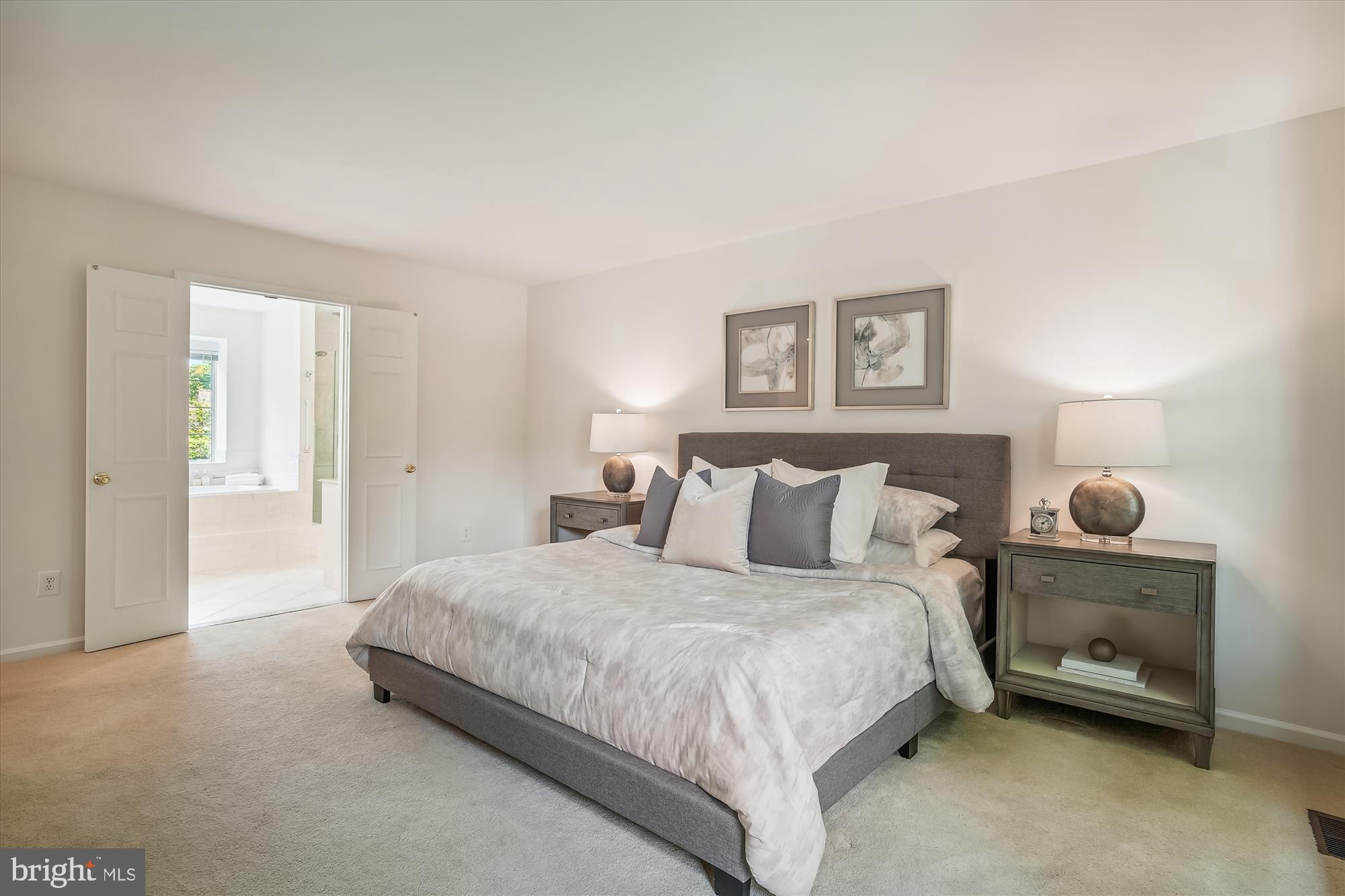 FRANKLIN FARM - Residential