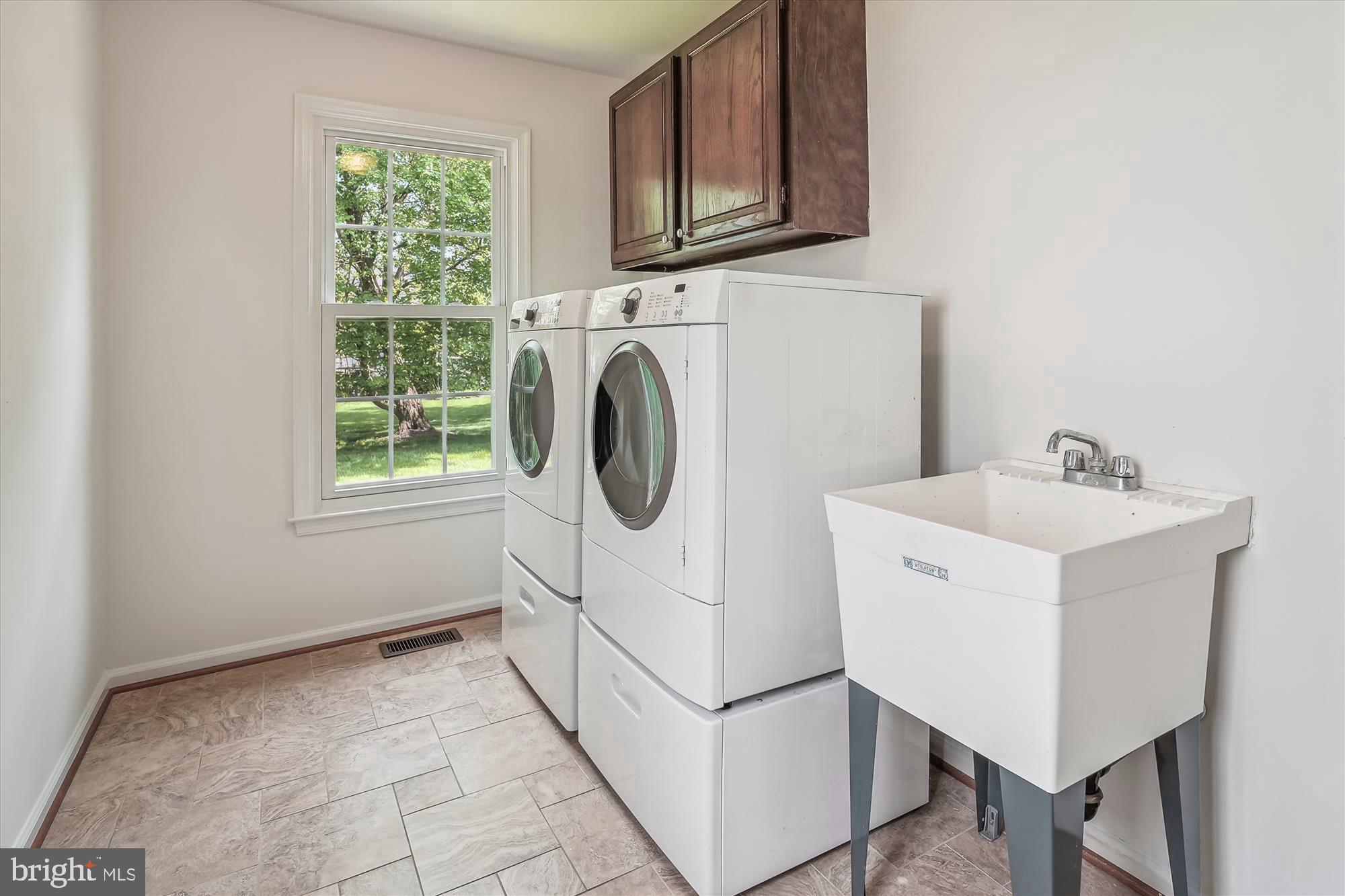 FRANKLIN FARM - Residential