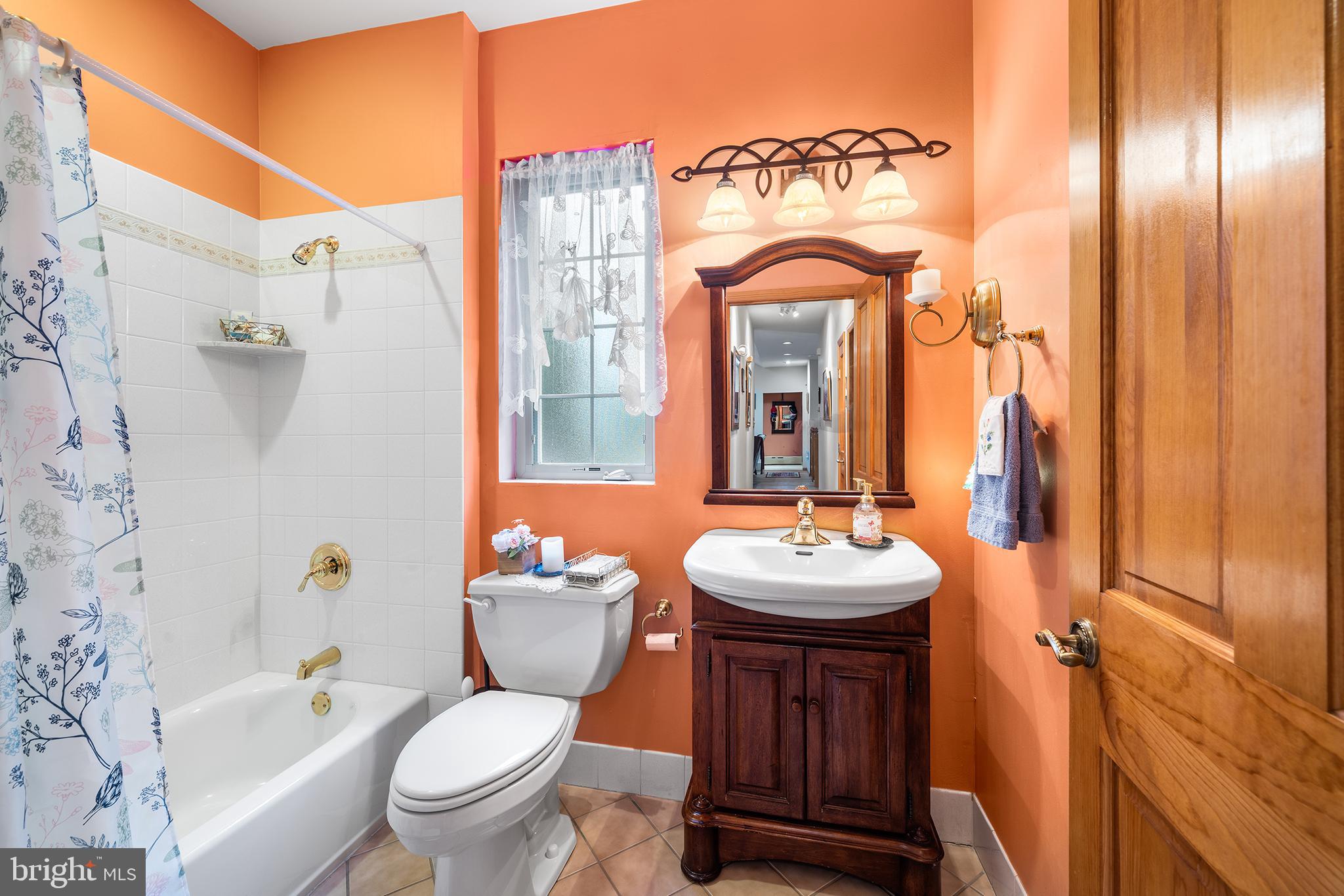 CONSHOHOCKEN - Residential