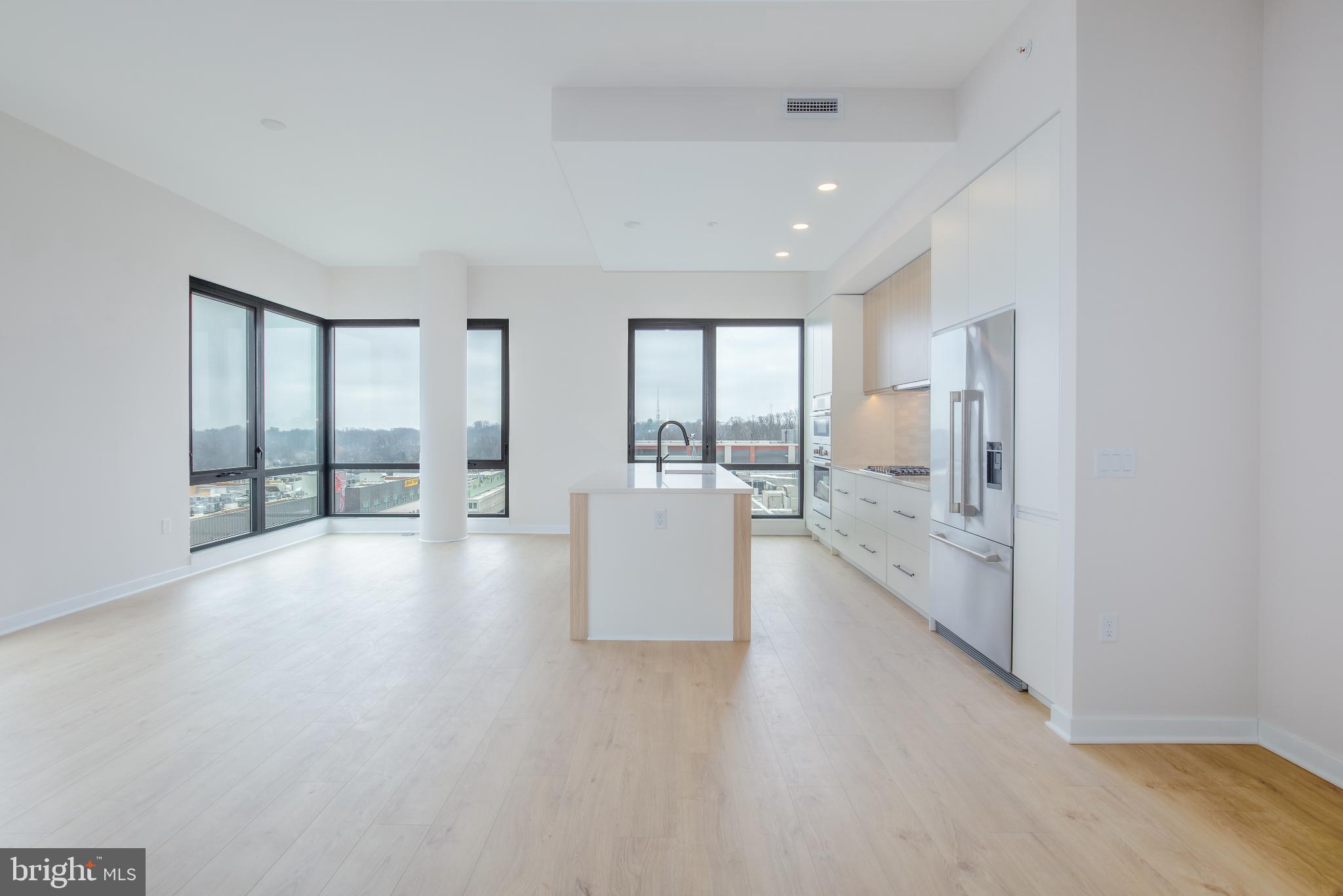 255 W FALLS STATION BOULEVARD 1001