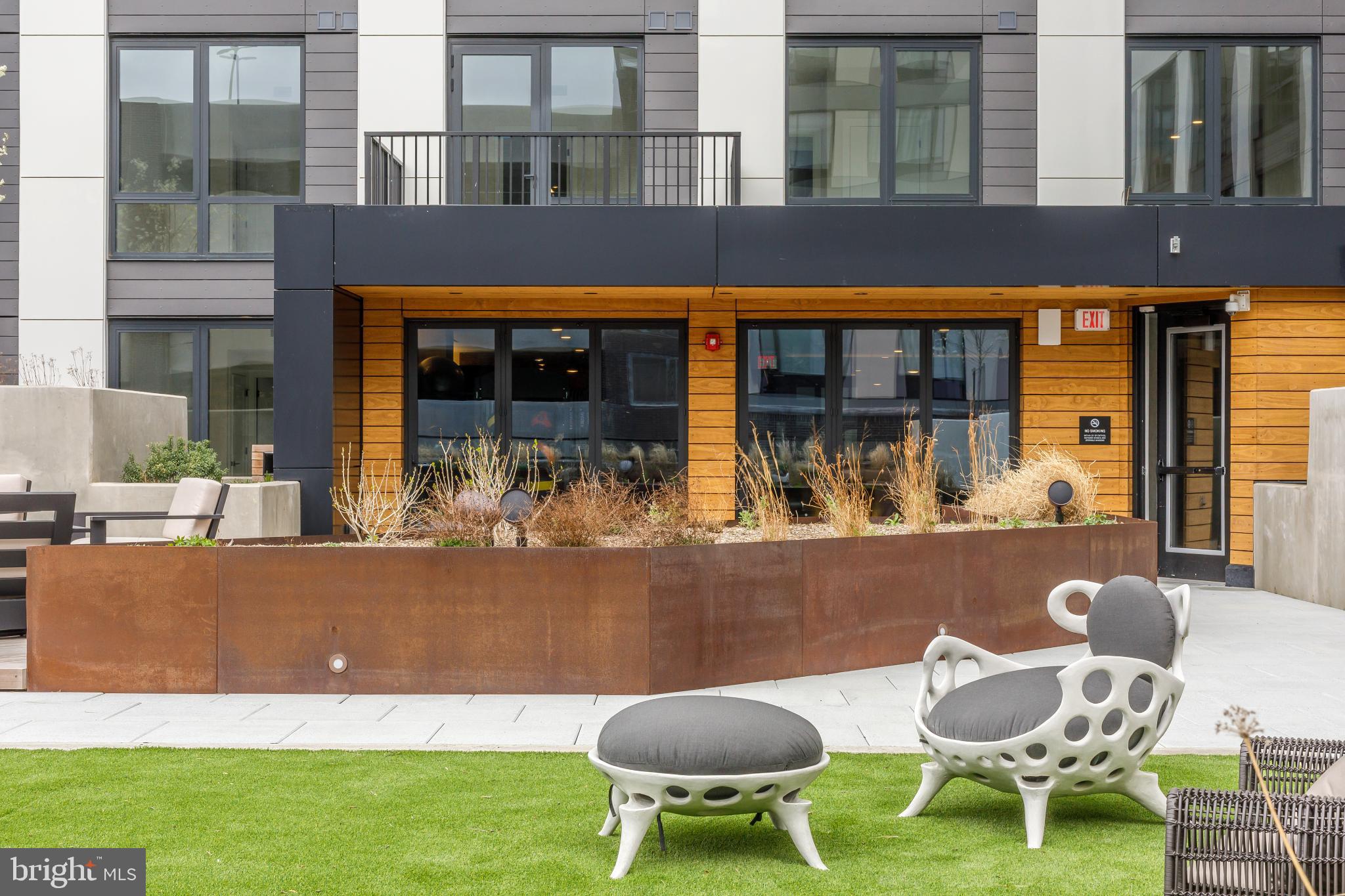 FALLS CHURCH CITY - Residential