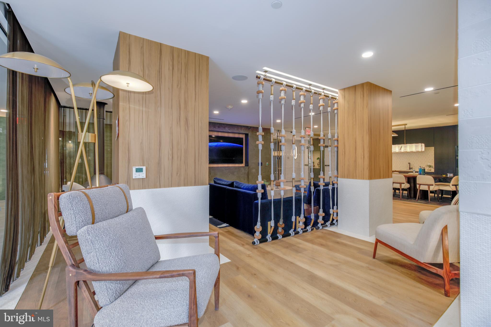 FALLS CHURCH CITY - Residential