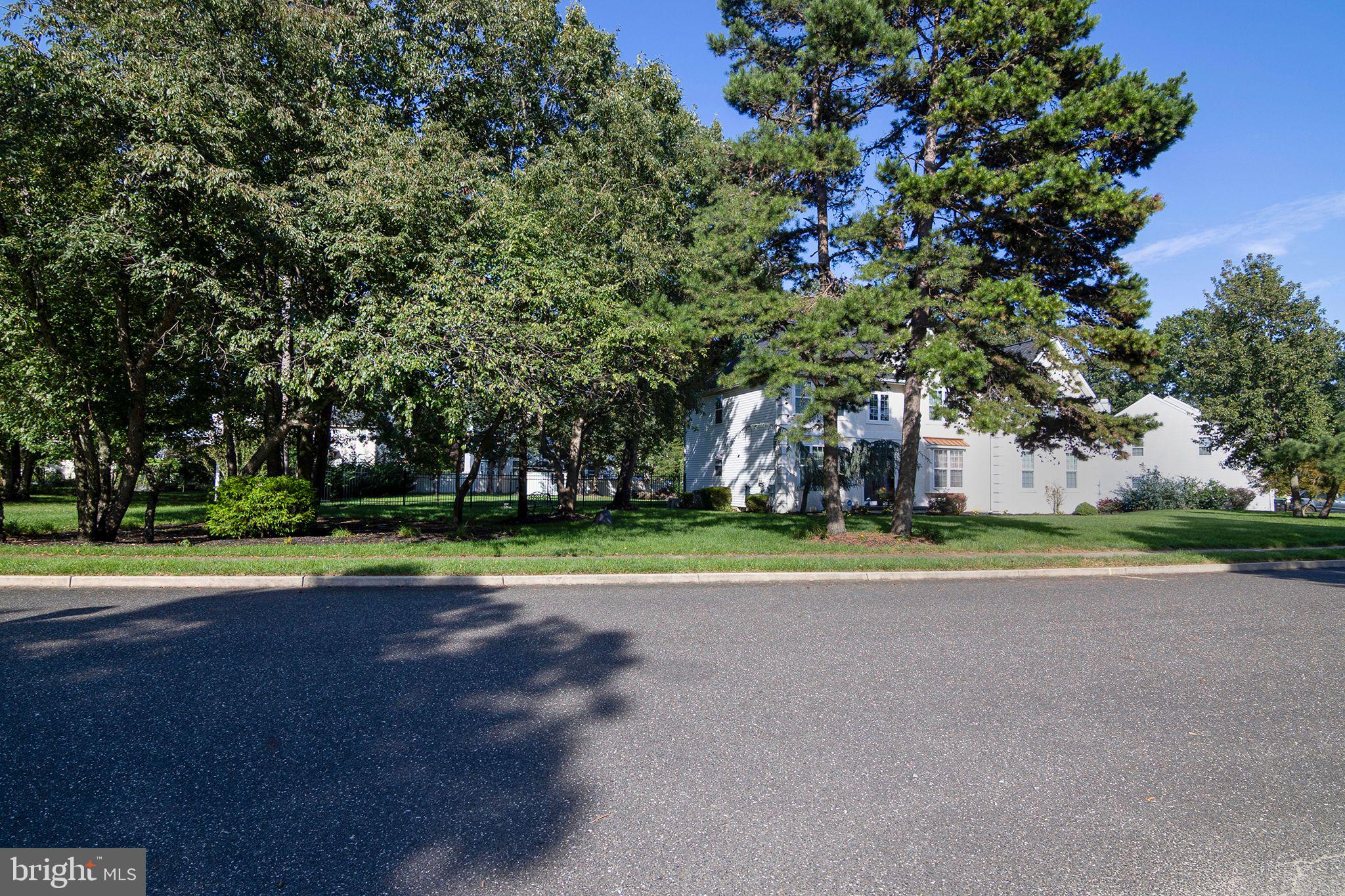7 GOOSE NECK LN