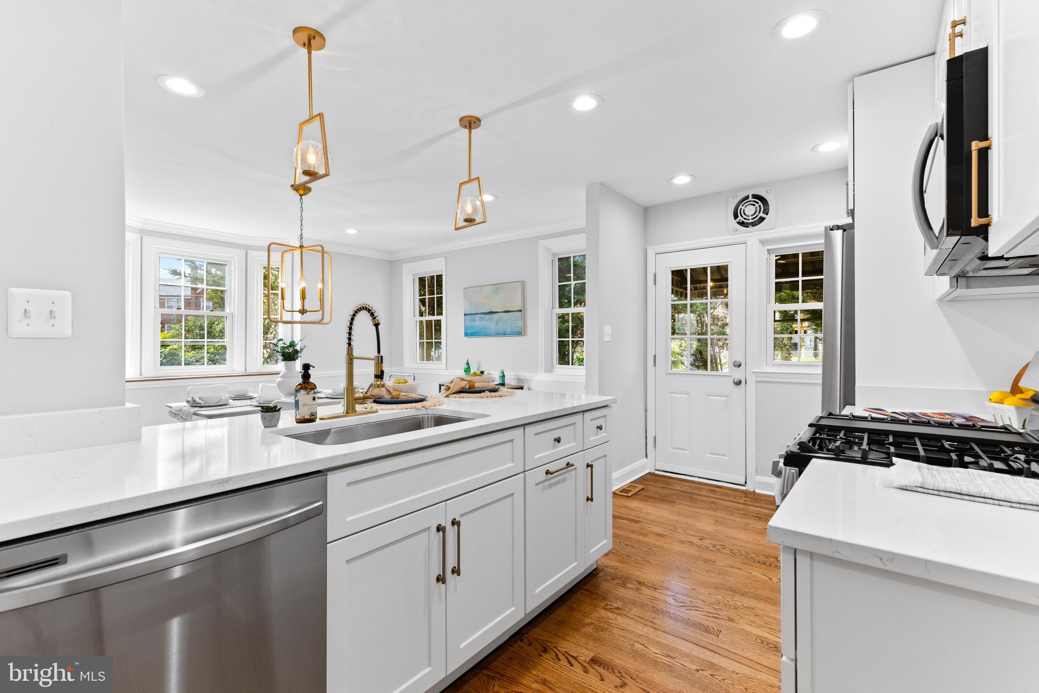 ACADEMY HEIGHTS - Residential