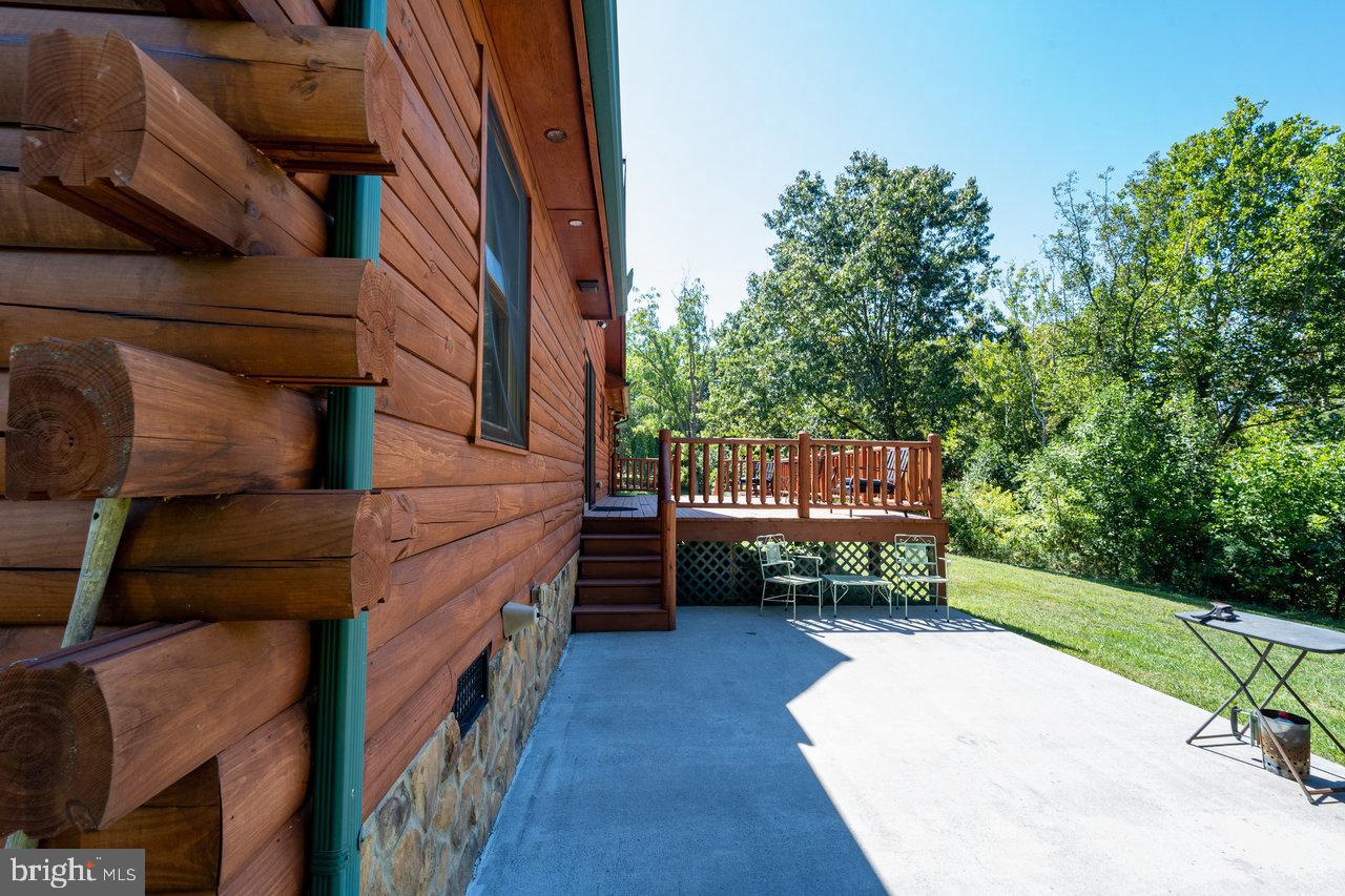 RIVER HILLS - Residential