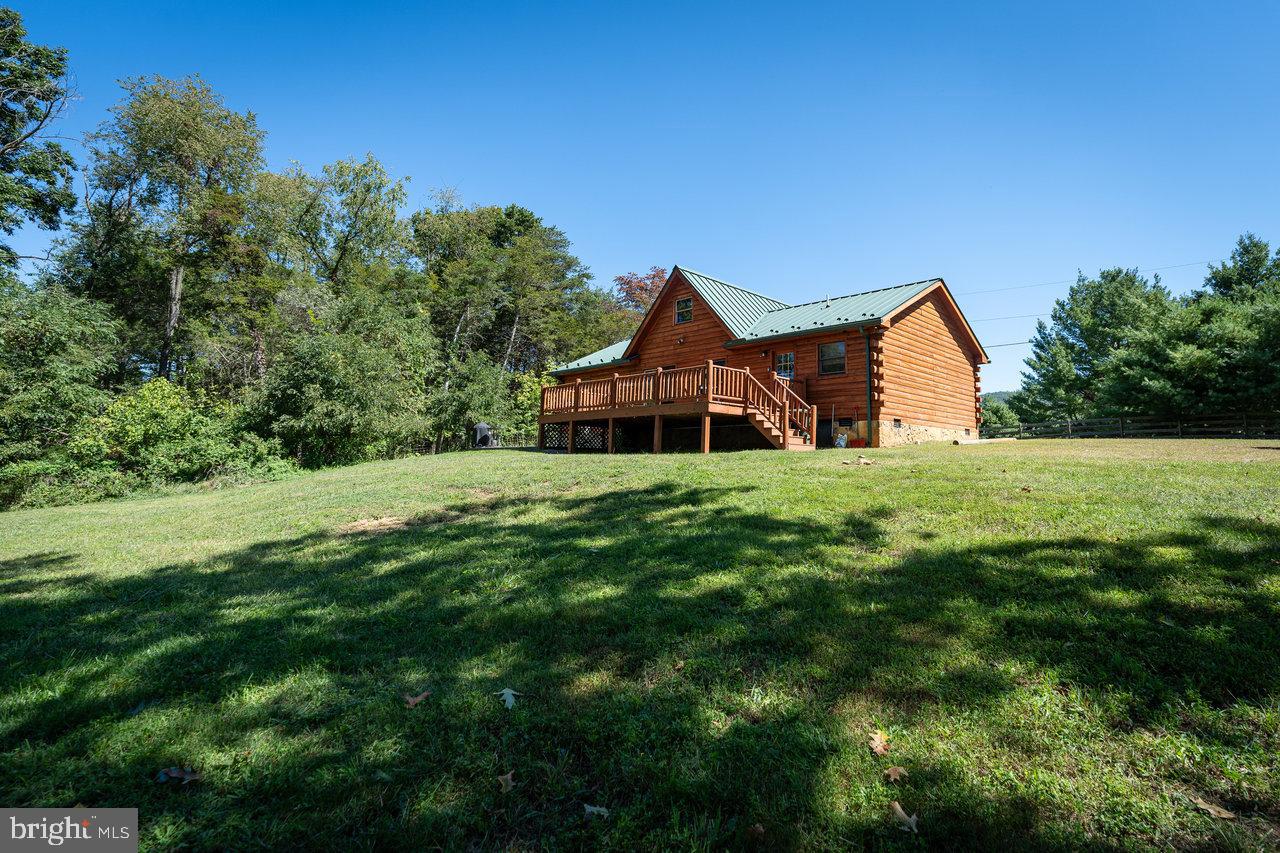 RIVER HILLS - Residential