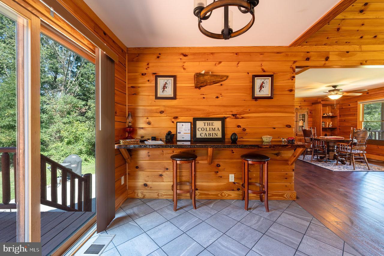 RIVER HILLS - Residential