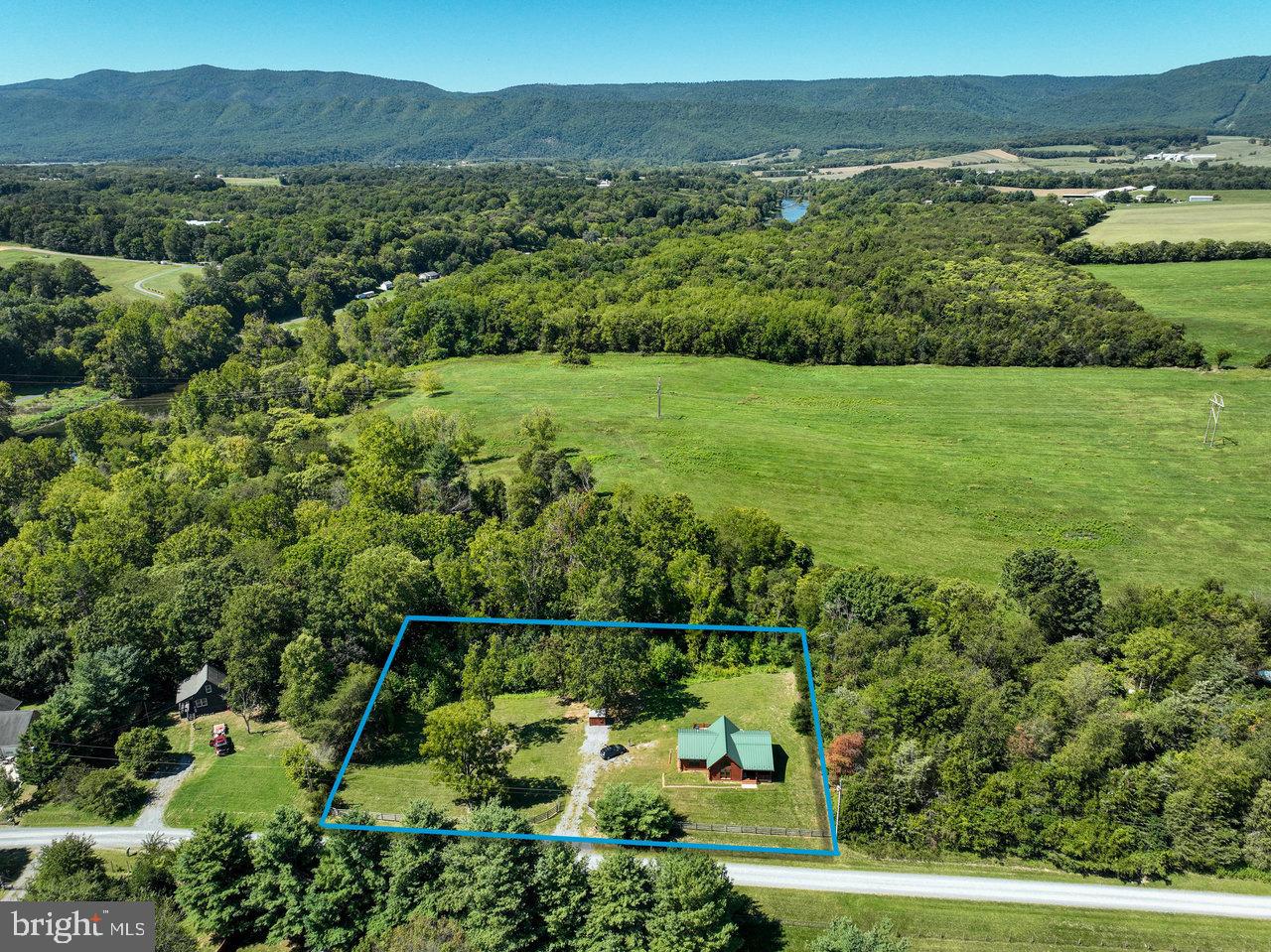 RIVER HILLS - Residential