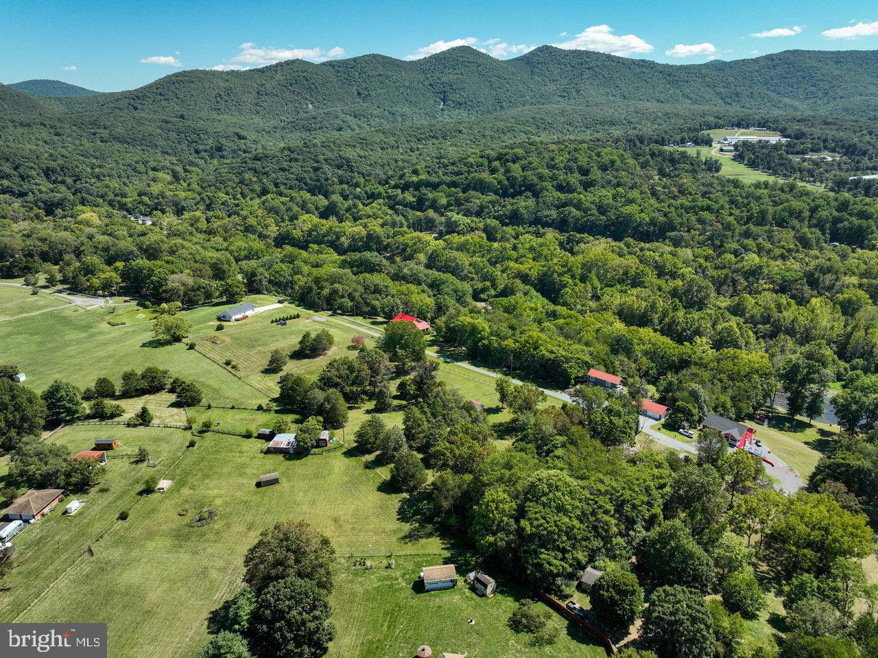 RIVER HILLS - Residential