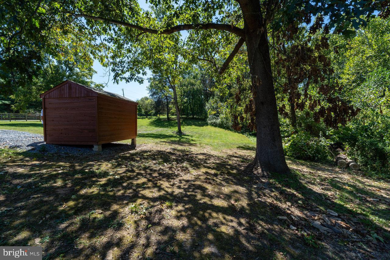 RIVER HILLS - Residential