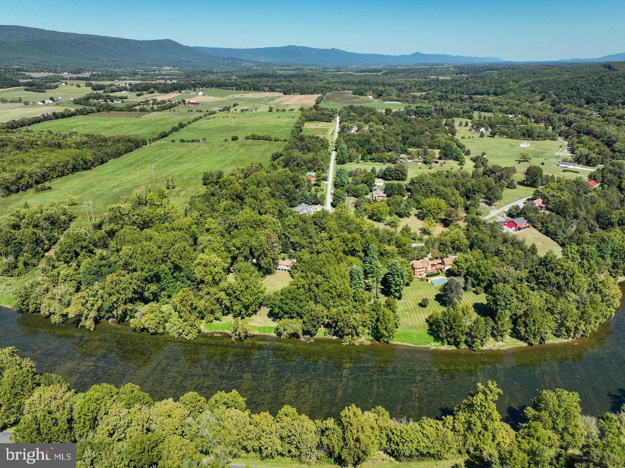 RIVER HILLS - Residential