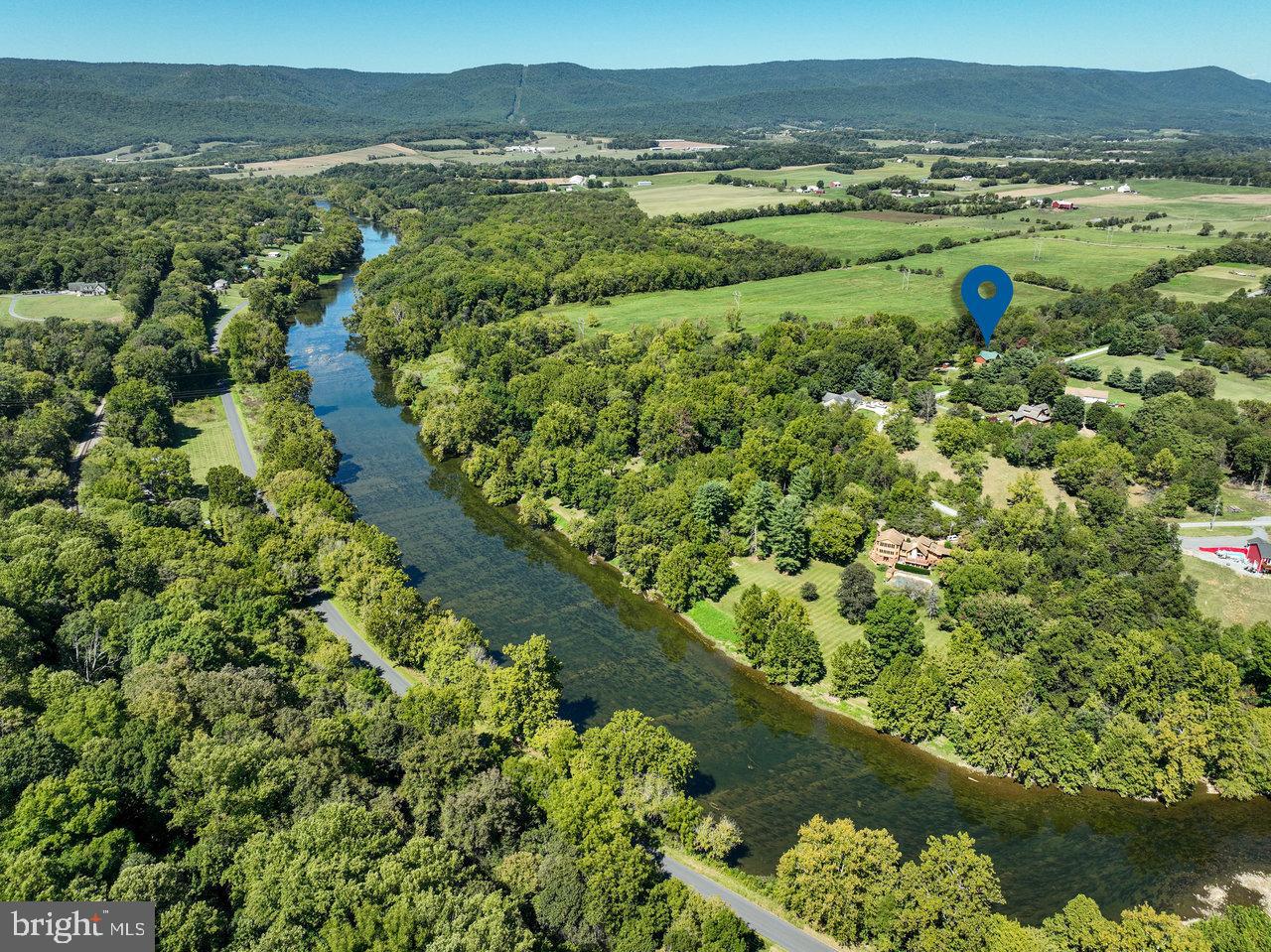 RIVER HILLS - Residential