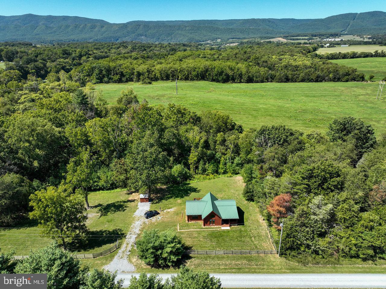 RIVER HILLS - Residential