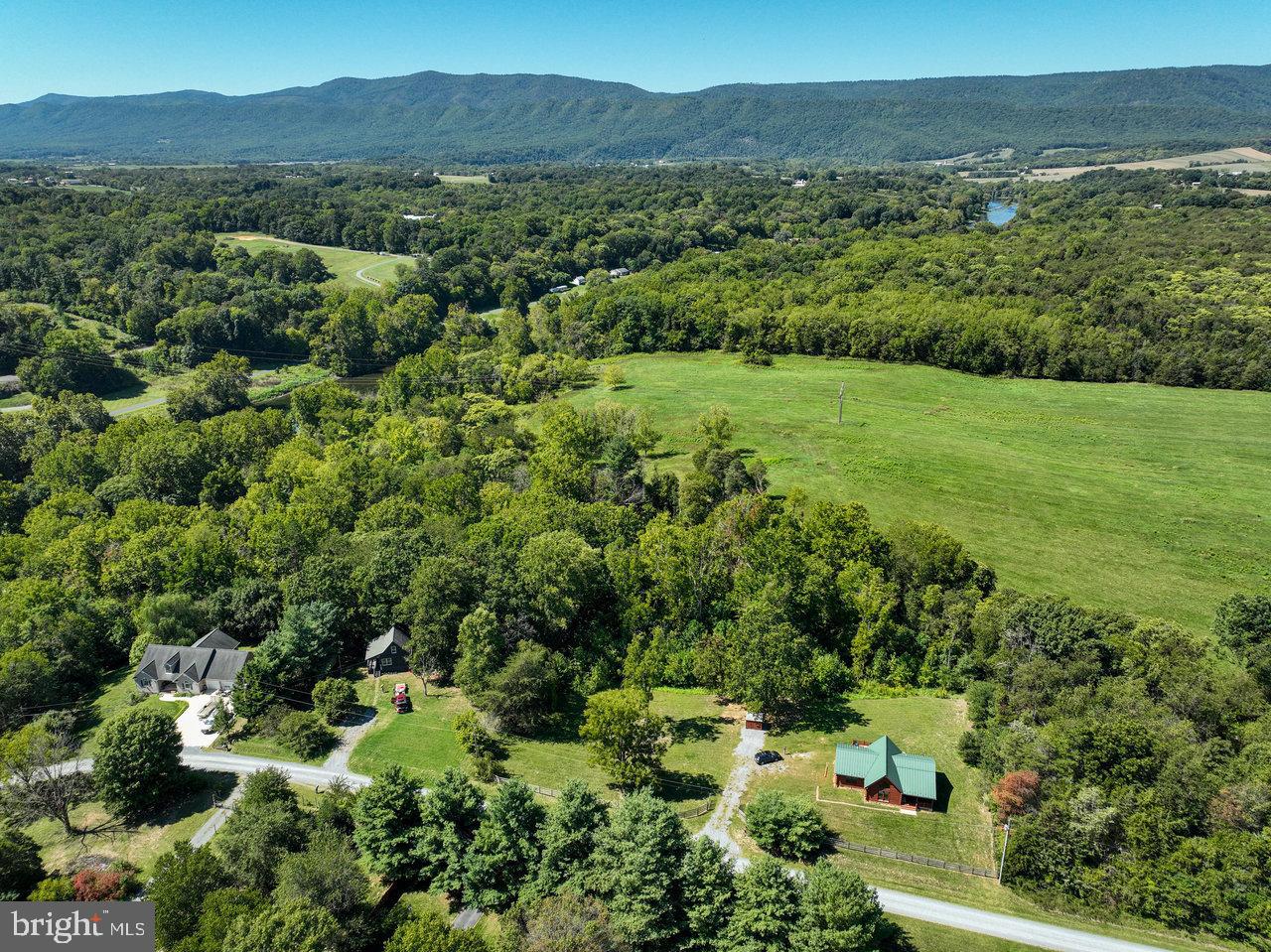 RIVER HILLS - Residential