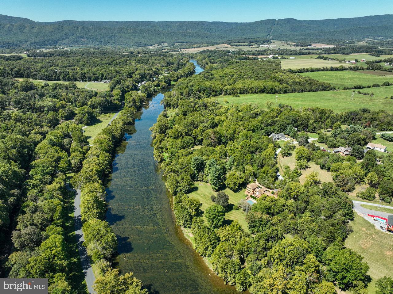 RIVER HILLS - Residential