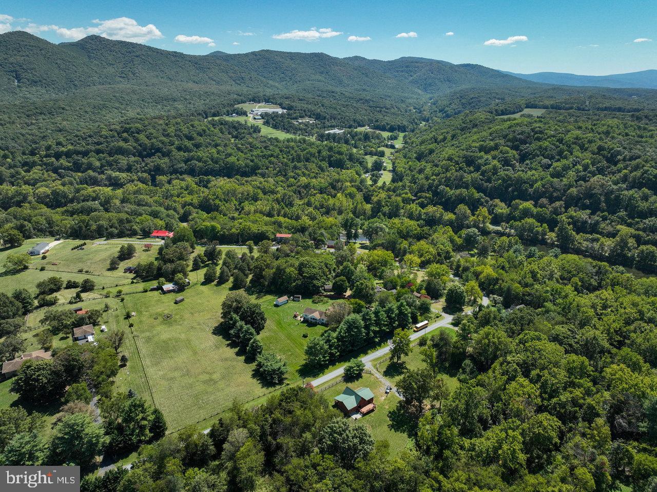 RIVER HILLS - Residential