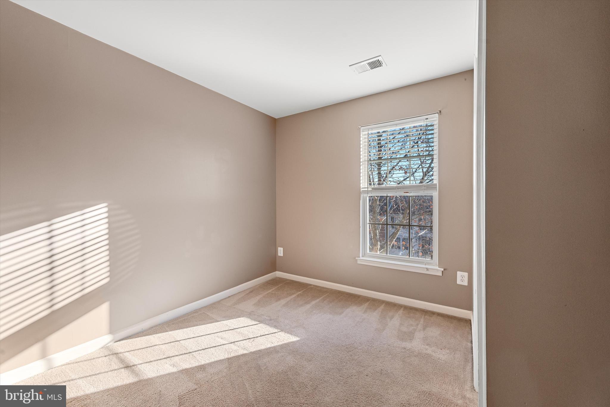 LAKELAND PLACE - Residential