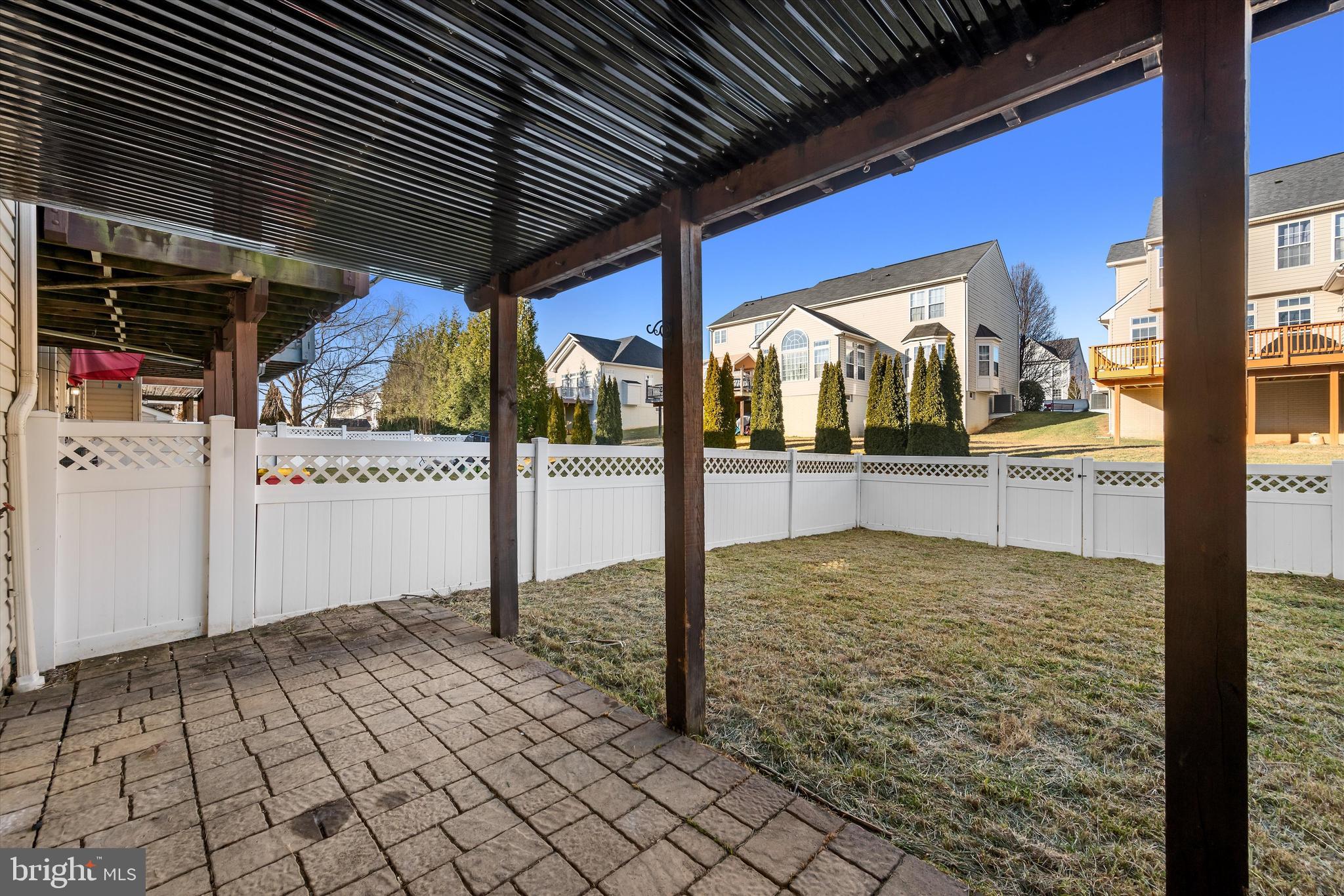 LAKELAND PLACE - Residential