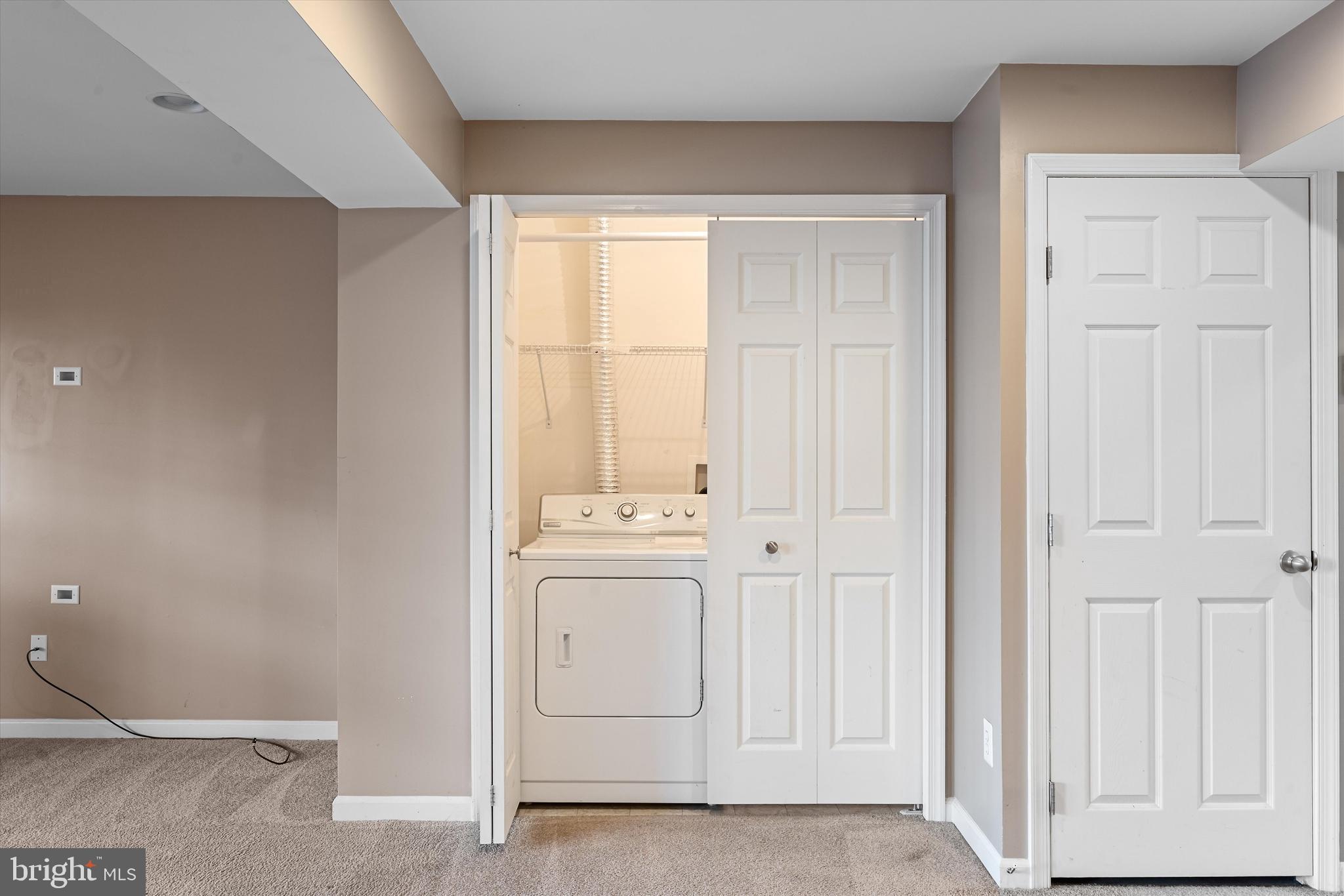 LAKELAND PLACE - Residential