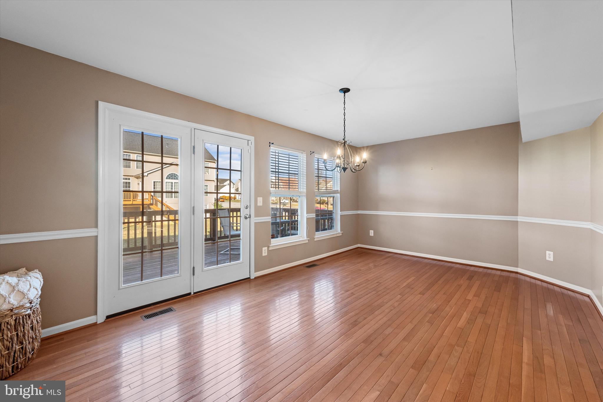 LAKELAND PLACE - Residential