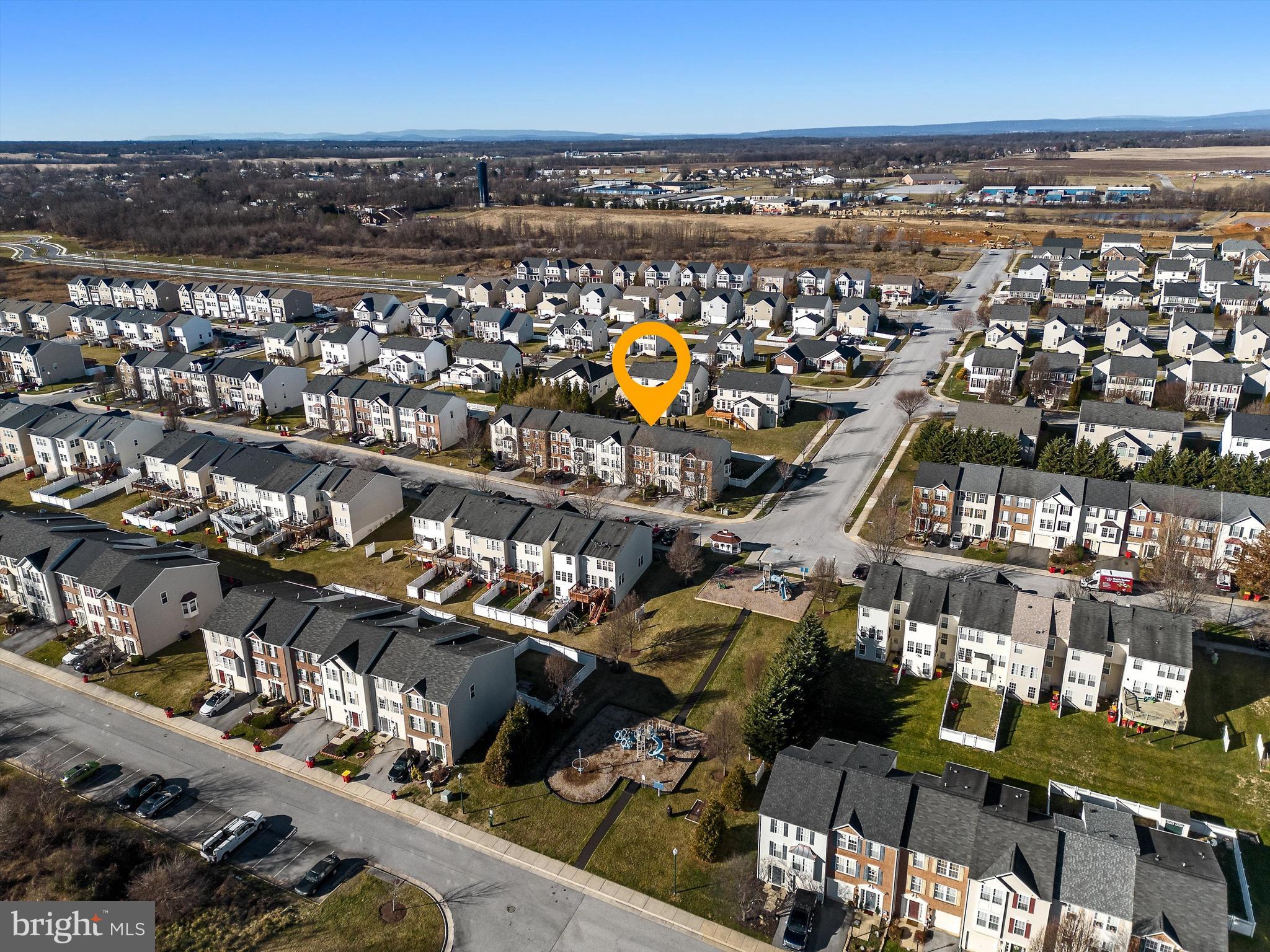 LAKELAND PLACE - Residential