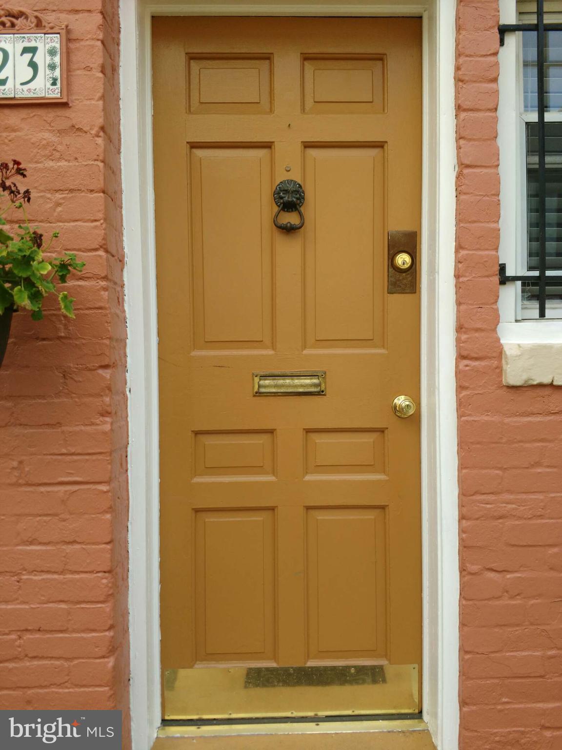 1223 WYLIE STREET NE