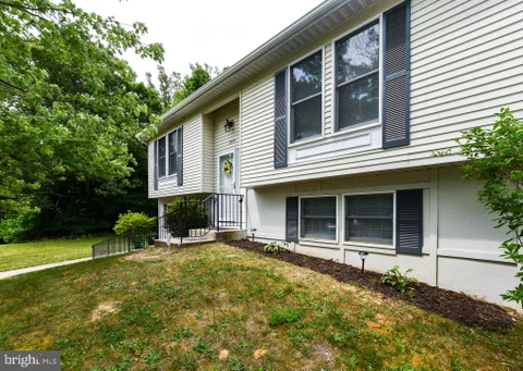 2717 Timbercrest Drive, District Heights, MD MLS: MDPG2206964