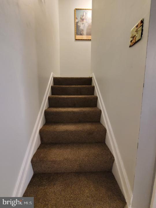 ROSECROFT VILLAGE PLAT T - Residential