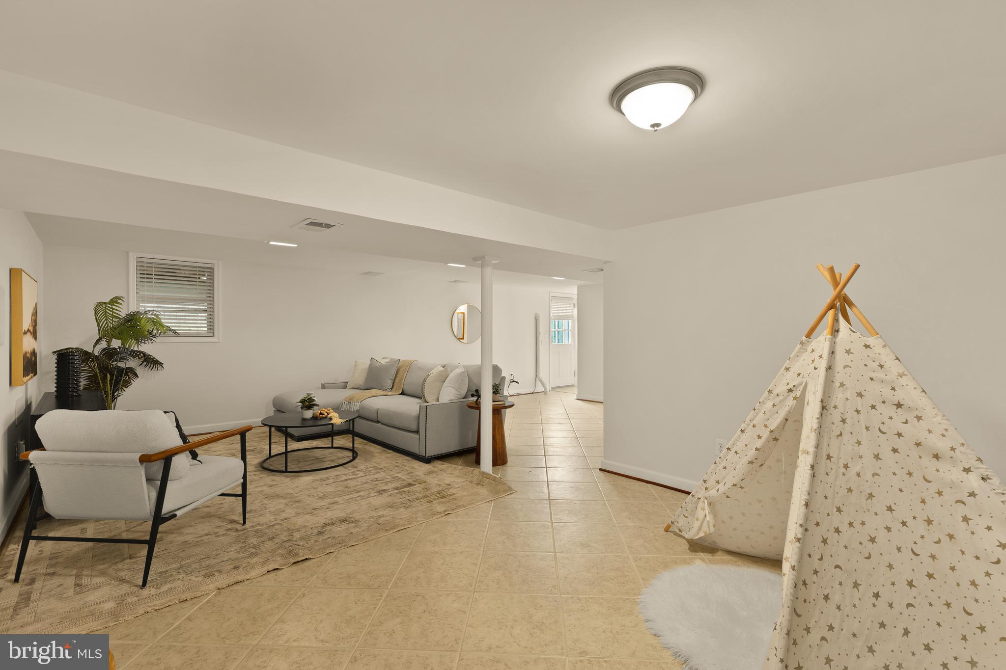 TYLER PARK - Residential