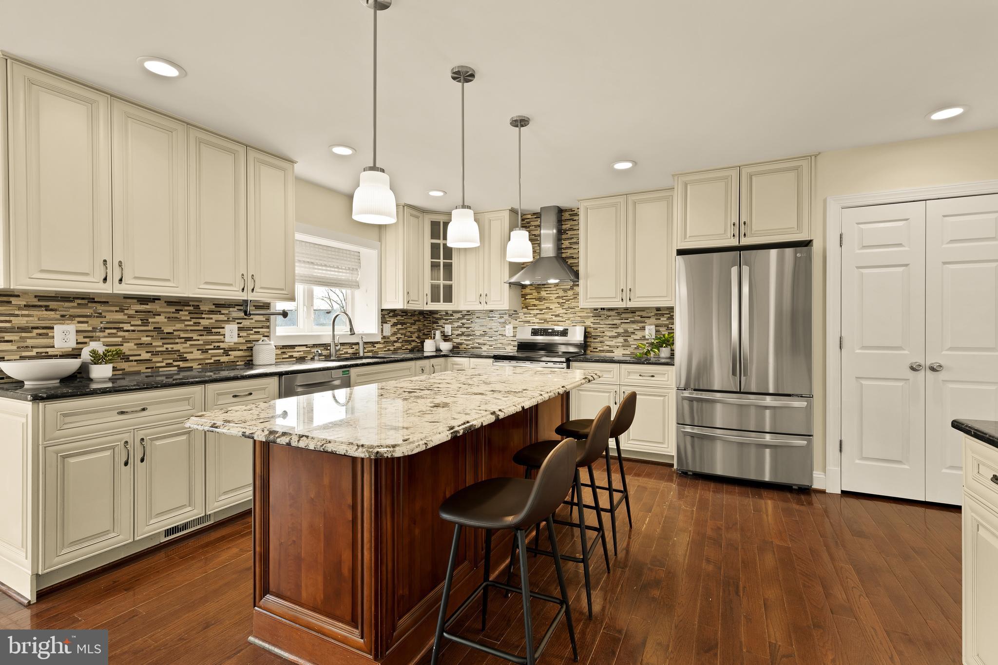 TYLER PARK - Residential