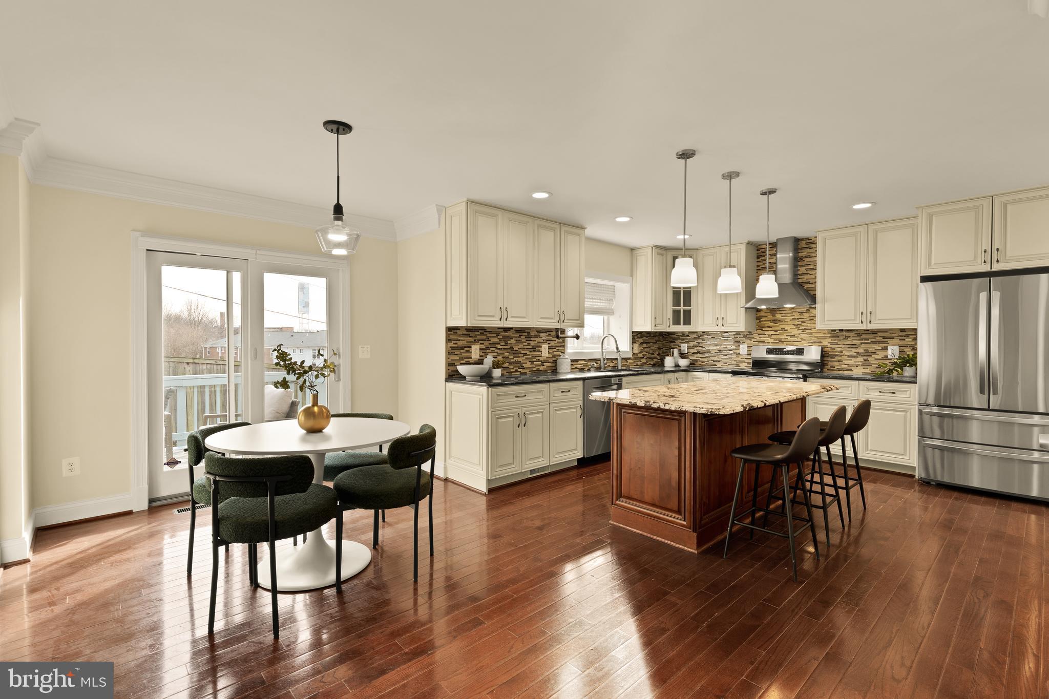 TYLER PARK - Residential