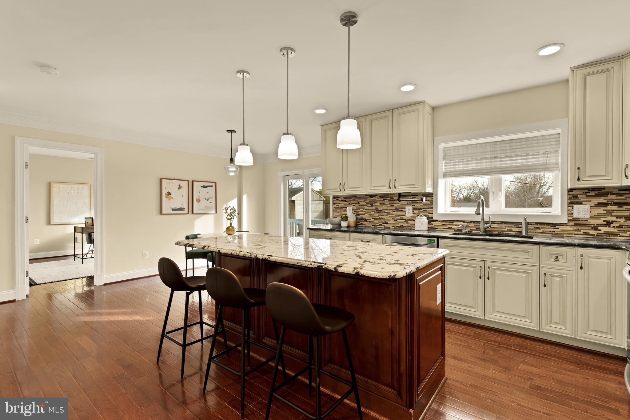 TYLER PARK - Residential